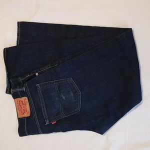 Levi's 513 jeans